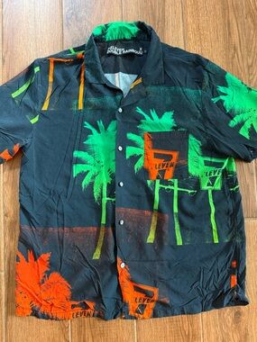 7-eleven Short-Sleeve Button Shirt Green & Orange Palm Print - men’s large
